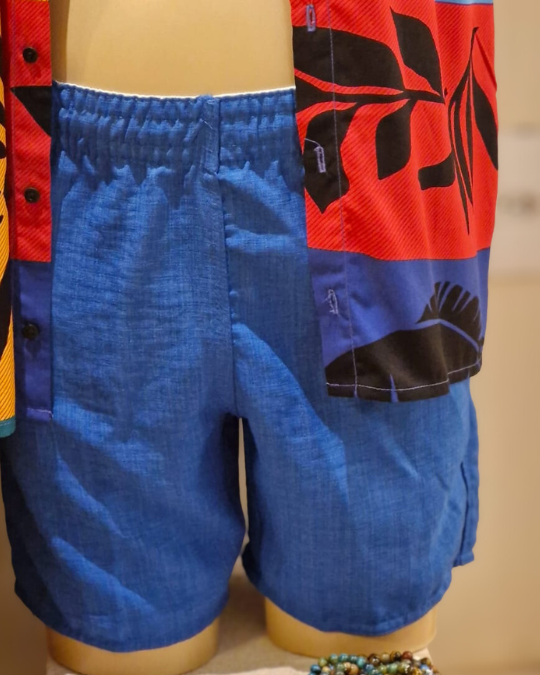 SHORT DE LINHO AZUL ROYAL